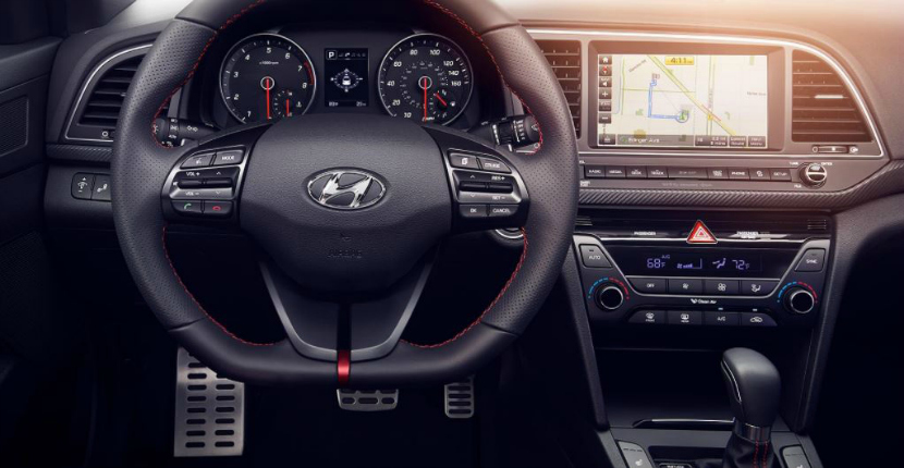 New Hyundai Elantra Features Interior